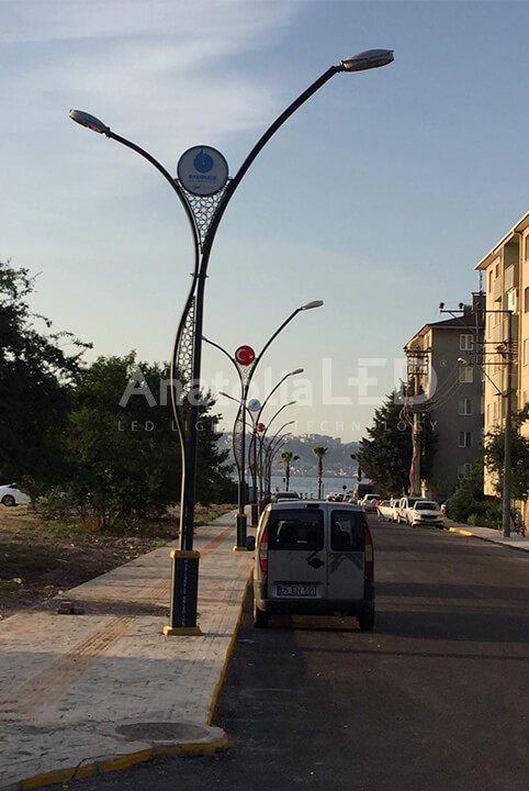 Anatolia LED | Başiskele Belediyesi Mesan Sokak TEDAŞ Onaylı 7,5 + 5,5 Metre Ant-Swan Modeli Dekoratif Aydınlatma Yapım İşi / 2021