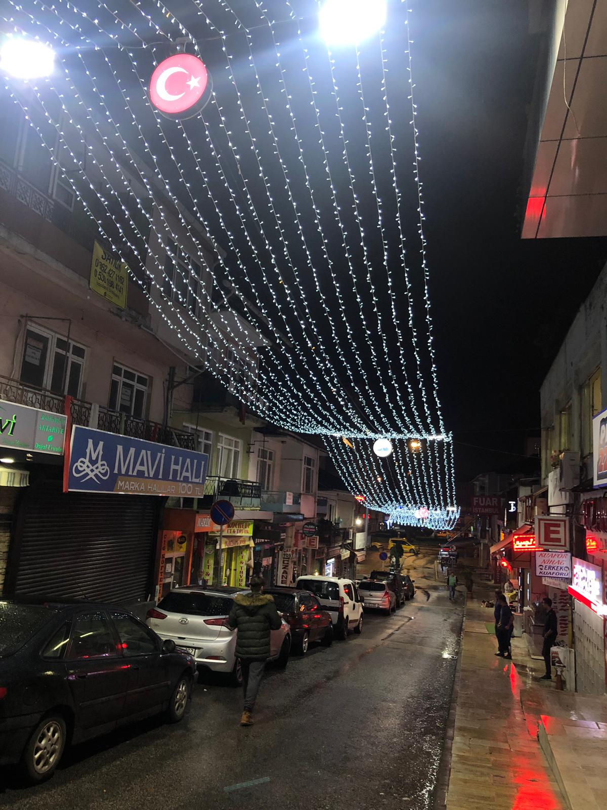 Anatolia LED | Derince Belediyesi Hafız Hasan Yılmaz Caddesi Perde Led Süsleme / 2019