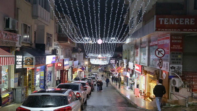 Anatolia LED | Derince Belediyesi Hafız Hasan Yılmaz Caddesi Perde Led Süsleme / 2019