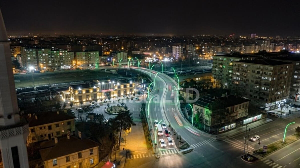 Anatolia LED | Diyarbakır Büyükşehir Belediyesi İstasyon Köprüsü 10 Metre Ant Still Modeli Dekoratif Aydınlatma Yapım İşi / 2021