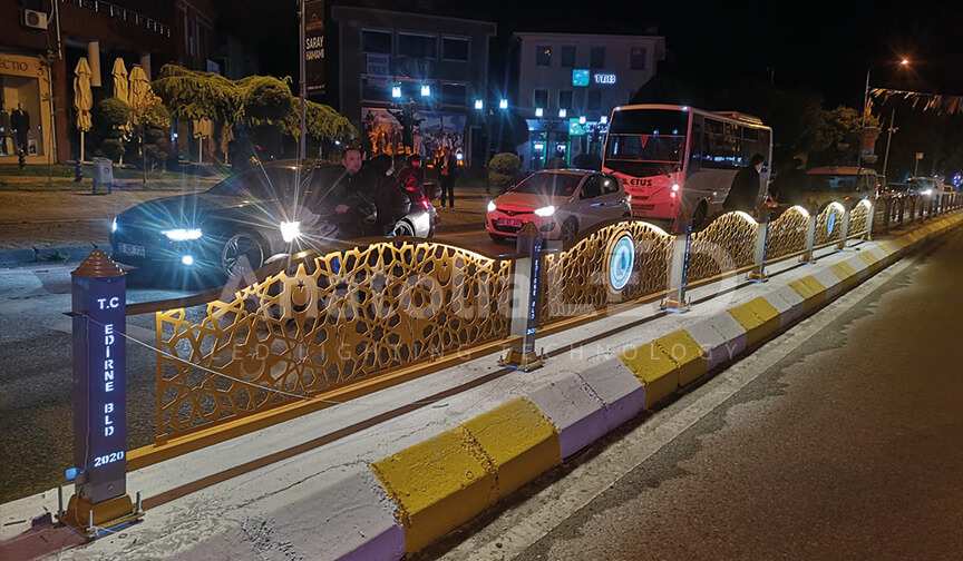 Anatolia LED | Edirne Belediyesi – Orta Refüjlere Ledli Korkuluk Yapım İşi