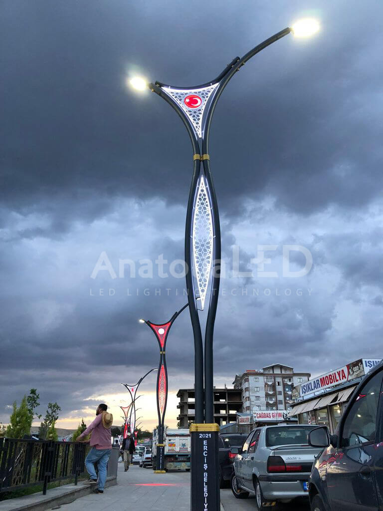 Anatolia LED | Erciş Belediyesi Erciş Millet Bahçesi TEDAŞ Onaylı 8+6,5 Metre Ant Swan Modeli Dekoratif Aydınlatma Yapım İşi – 2021