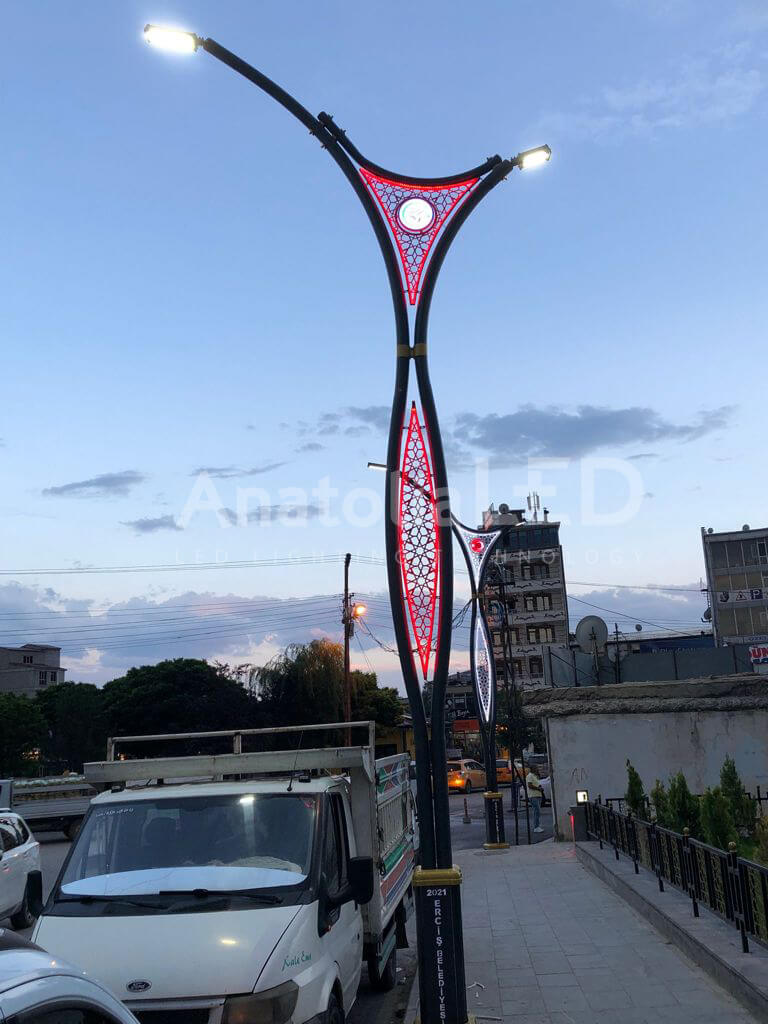 Anatolia LED | Erciş Belediyesi Erciş Millet Bahçesi TEDAŞ Onaylı 8+6,5 Metre Ant Swan Modeli Dekoratif Aydınlatma Yapım İşi – 2021