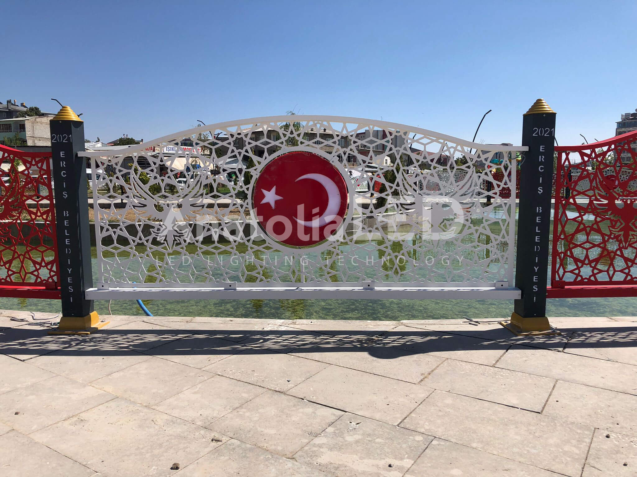 Anatolia LED | Erciş Millet Bahçesi Dekoratif Ledli Korkuluk Yapım İşi – 2021