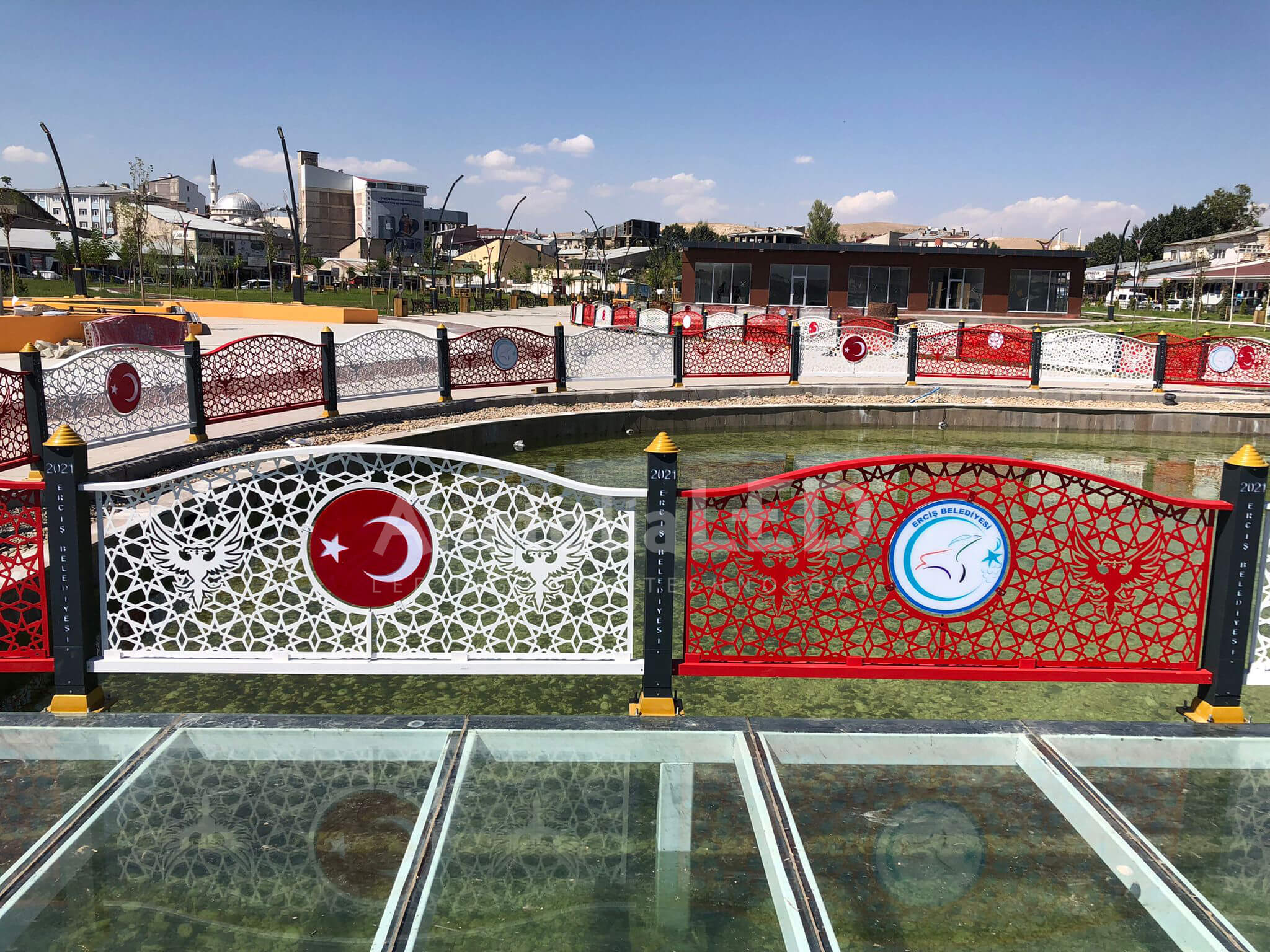 Anatolia LED | Erciş Millet Bahçesi Dekoratif Ledli Korkuluk Yapım İşi – 2021